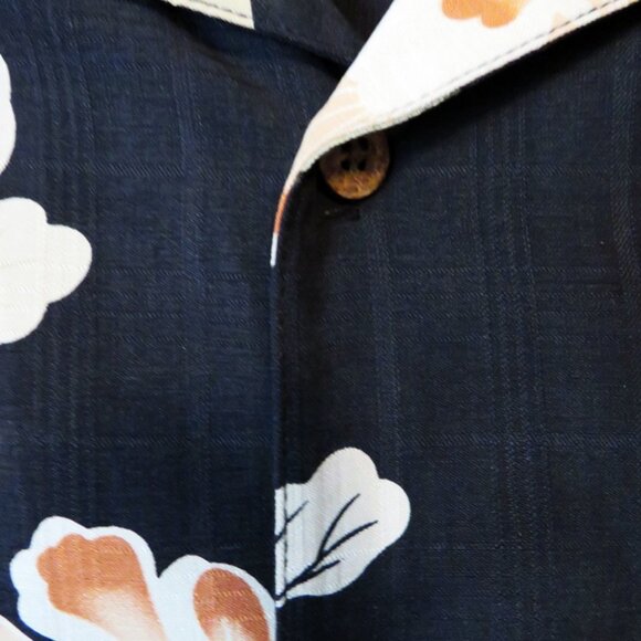 Island Republic 100% Silk Short Sleeve Button Down Hawaiian Black Floral Large - Picture 4 of 9